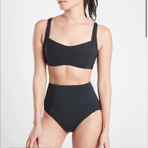 NWT Athleta Entwined Bikini Top Black